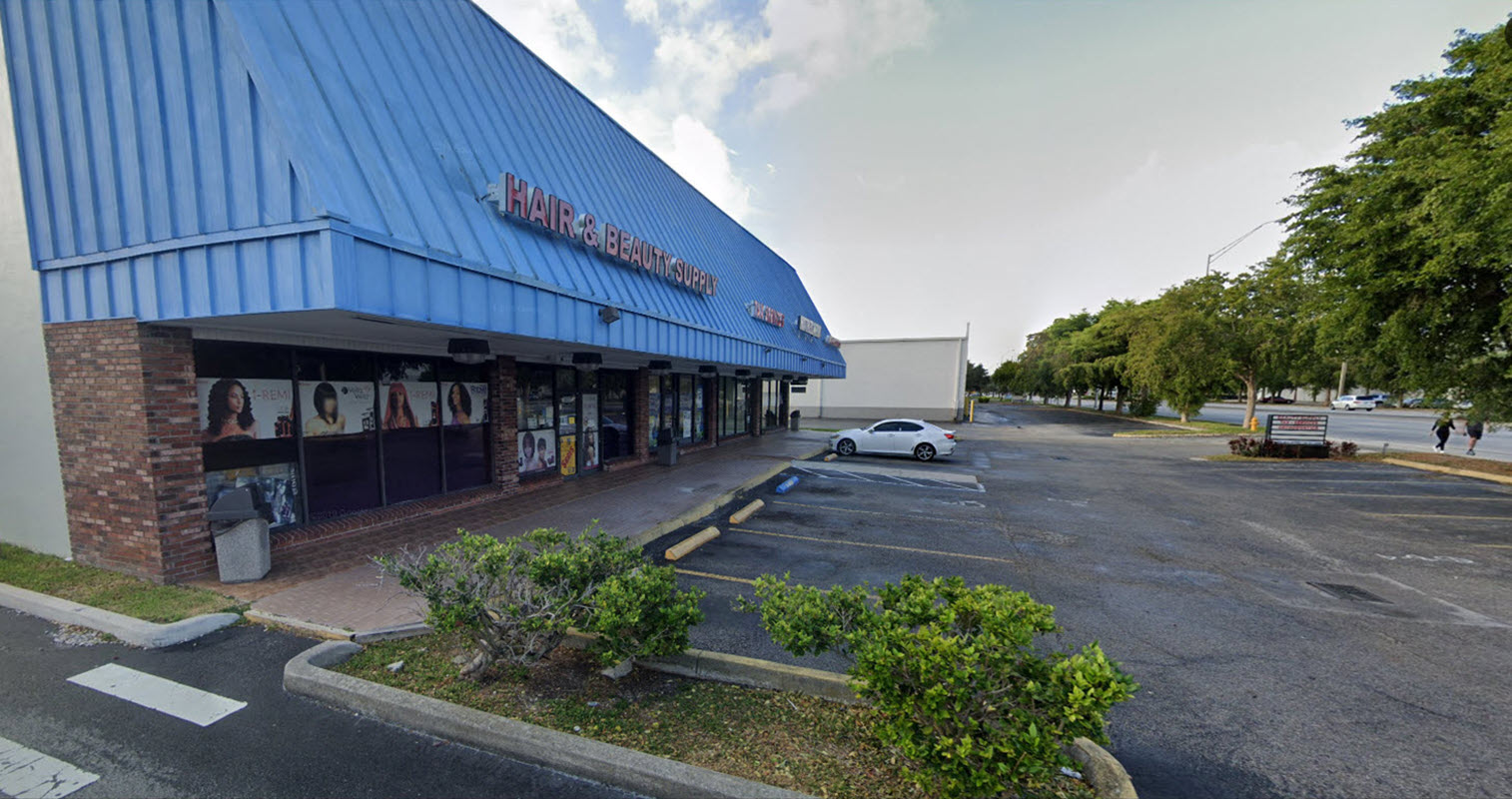 Prominent Retail Level Exposure on South Dixie Hwy